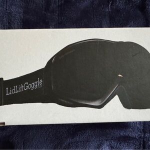 LidLiftGoggle a Blepharoplasty Recovery Goggles